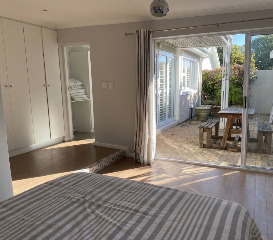 To Let 4 Bedroom Property for Rent in Leisure Isle Western Cape